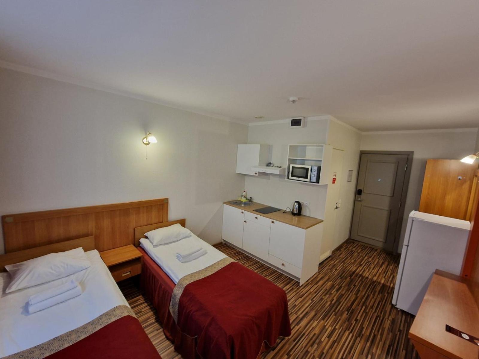 Ecoland Hotel Tallinn Exterior photo